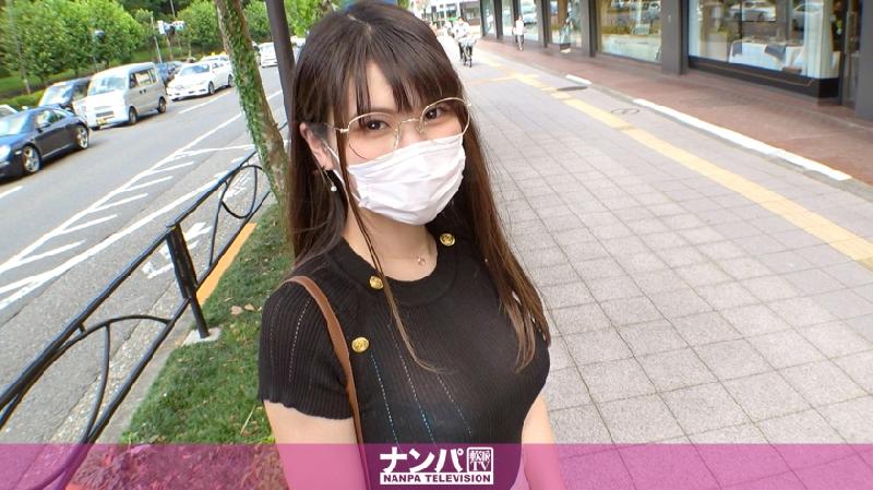 [二区]200GANA-2792美园マリカ巨乳OL眼镜娘贪婪的看着健硕身材被操得非常满意