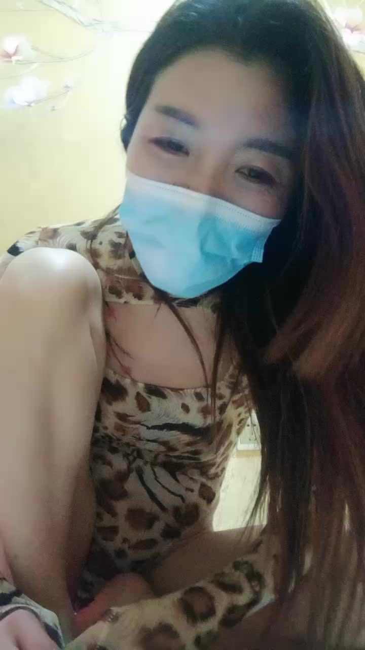 宅男打飞机福利逼逼粉嫩菊花会动的美女主播全裸与狼友互动1