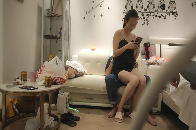 女子裸体喷出奶水视频海报剧照